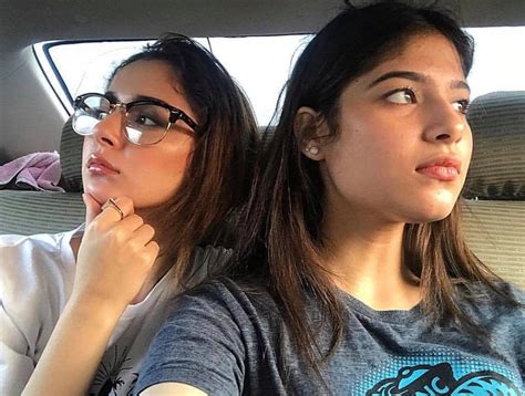 Beautiful Sisters Of Pakistani Actresses Reviewit Pk