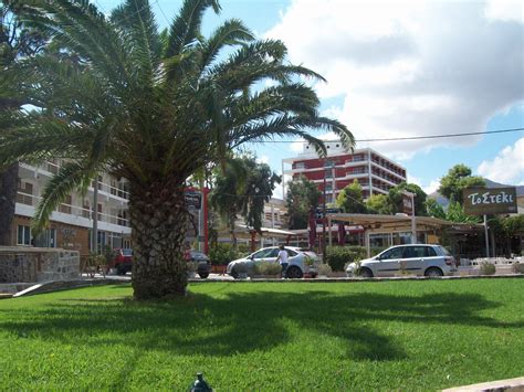 Προστατεύει τους αυτοκινητιστές (ταξί κ.λπ.) αλλά και κάθε είδους ταξιδευτές, επιβάτες και μη. Ακίνητα, οικόπεδα στο Μαραθώνα - Marathon Estate Μεσιτικό ...