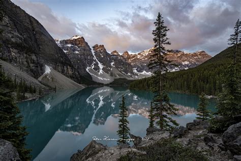 Expose Nature Sunrise In July At Moraine Lake Banff National Park Ab