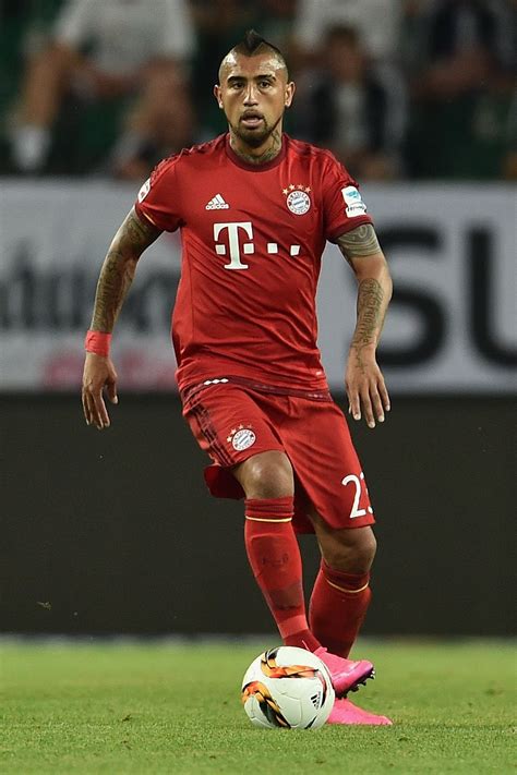 Juventus and chile midfielder arturo vidal has completed a move to german champions bayern munich. ARTURO VIDAL BAYERN MUNICH | Bayern