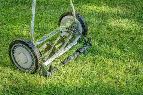 7 Best Manual Lawn Mowers Of 2021 Uk Hand Push Lawn Mower Reviews