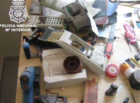 Check spelling or type a new query. Police Arrest 178 in U.S.-Europe Raid on Credit Card 'Cloning Labs' - Krebs on Security