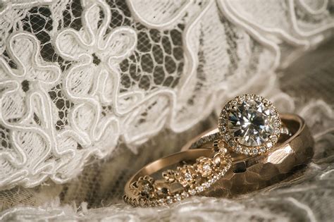 This beautiful casual chic oregon wedding took place at the brasada ranch and was captured by josselyn peterson photography. Pin on Featured Brasada Ranch Wedding Photographers