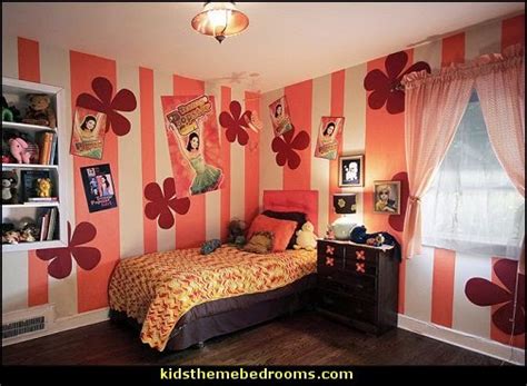 Decorating Theme Bedrooms Maries Manor 70s