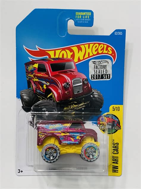 Hot Wheels Factory Set Monster Dairy Delivery