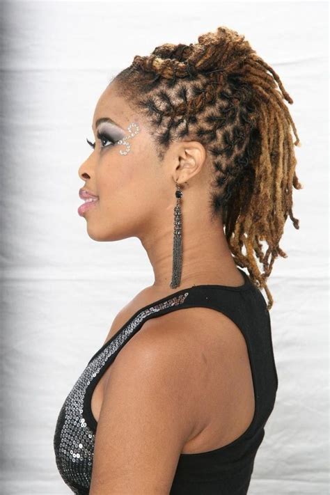 Stunning Black Hairstyles With Weave Blackhairstyleswithweave Dreadlock Hairstyles Short
