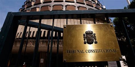 Está conformado por 7 magistrados que son designados por el. Objeto del control de constitucionalidad - Derecho ...