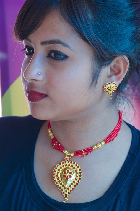 Assamese Traditional Digdugi Necklace and Earrings - Assam Clicks