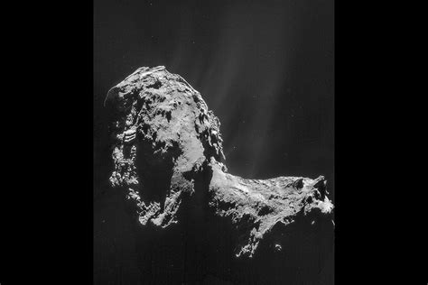 Nasa Data Reveals Comet 67pchuryumov Gerasimenko Has An Ultraviolet