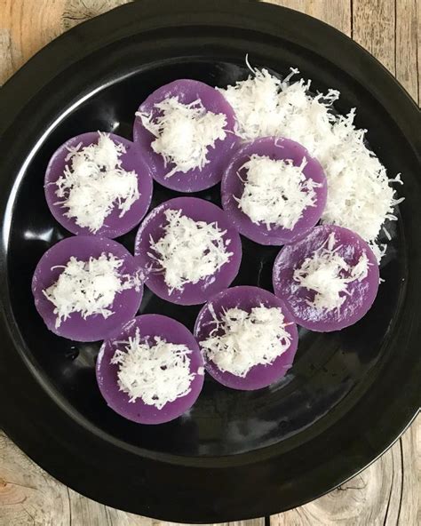Ubi ungu merupakan salah satu bahan makanan yang mempunyai beragam manfaat. Cara Membuat Kue Lumpang Ubi Ungu Mudah - Info Aneka Usaha Anda