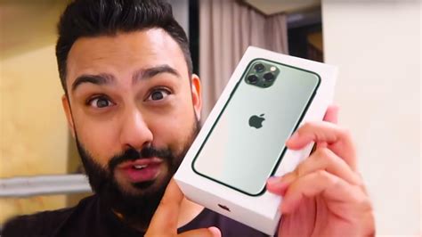 Funniest Iphone 11 Unboxing Fails And Hilarious Moments 6 Youtube