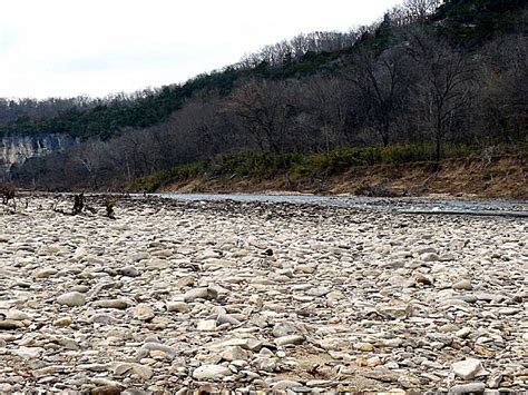 Situated in the mountains, this romantic cabin is 1.9 mi (3.1 km) from buffalo national river and 8.5 mi (13.7 km) from buffalo river state park. Buffalo River State Park, an Arkansas park