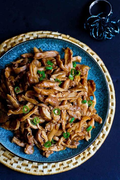 I love being able to just toss everything into the crockpot, set it and forget it! Slow Cooker Hoisin Chicken Recipe {Crockpot} | Cookin' Canuck