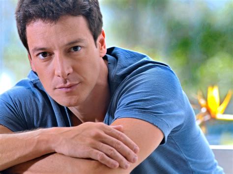 Rodrigo faro (são paulo, 20 de outubro de 1973) é um ator, apresentador, cantor e dançarino em 2010, o apresentador rodrigo faro ganhou o troféu imprensa de melhor apresentador pelo o. Inspiração da semana: Rodrigo Faro | UMEN - Menswear 2013