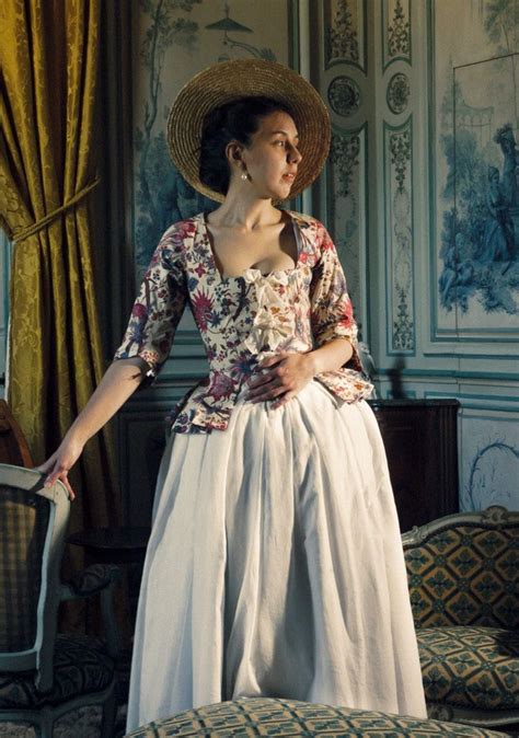 Love The Floral Bodice With A Solid Skirt 18th Century Dress 18th Century Clothing 18th