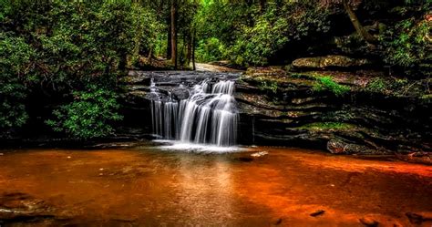 7 Easy Access South Carolina Waterfalls That Are Wonderful For A Summer