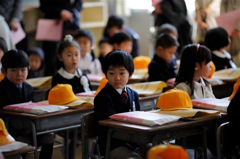 10 distinctive features of the japanese education system that made this nation the envy of the world