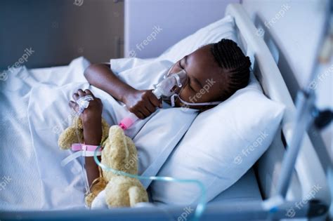 Premium Photo Patient Wearing Oxygen Mask While Sleeping