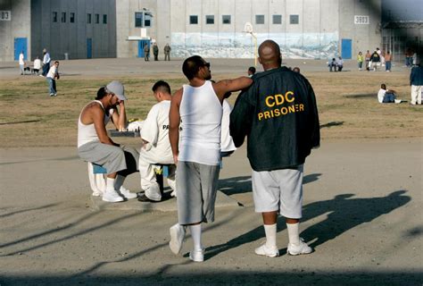 After Brawls And Riots California Halts Prison Gang Peacemaking Effort