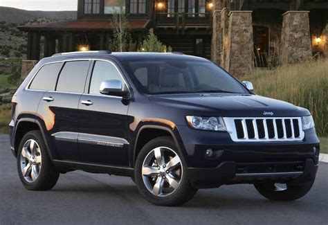 2011 Jeep Grand Cherokee Breaks Cover Au