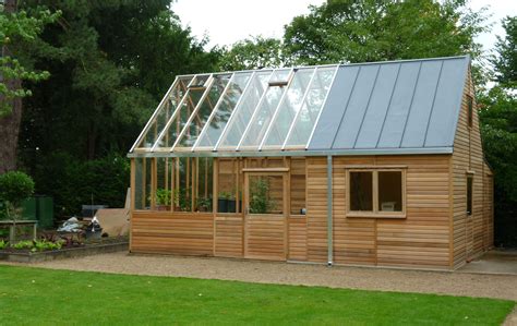 Twinwall polycarbonate provided by interstate plastics is the ideal glazing material for many outdoor applications including roofing, hobby and commercial greenhouses and window replacement. Greenhouse Roofing & ... Greenhouse Roofingwall Corrugated ...