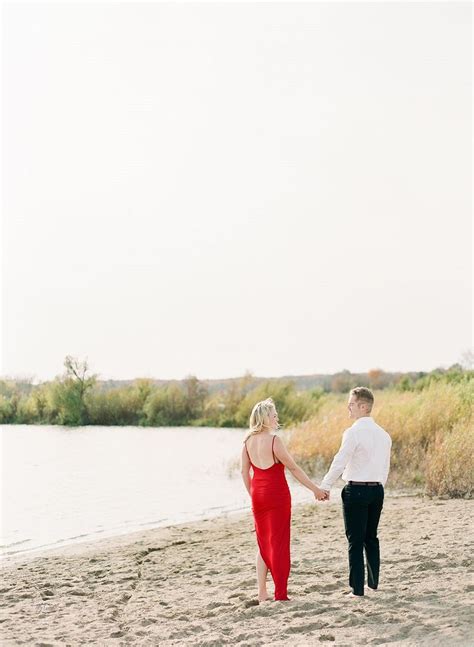 Beach Engagement Session In 2020 Beach Engagement Engagement Session Photography Pricing