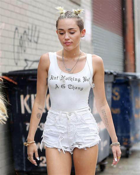 Miley Cyrus Left Little To The Imagination With Her Outfit And An The Week In Pictures The