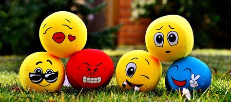 Express Your Emotions With Get Talking Smileys App Download Emoji