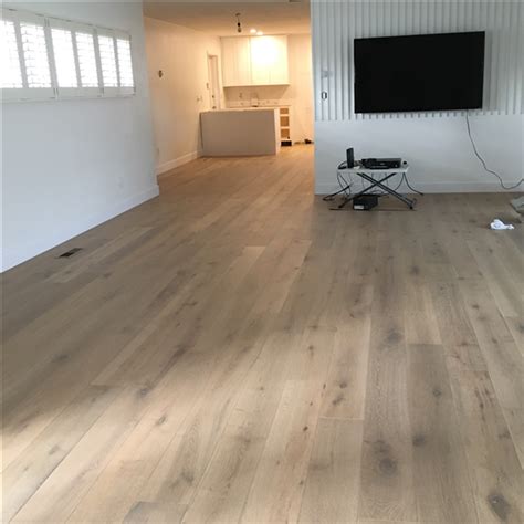 All types of hardwood floors have unmatched natural beauty and go with any decor—modern, traditional, commercial, you name it. 7 1/2" x 1/2" European French Oak Antique White ...