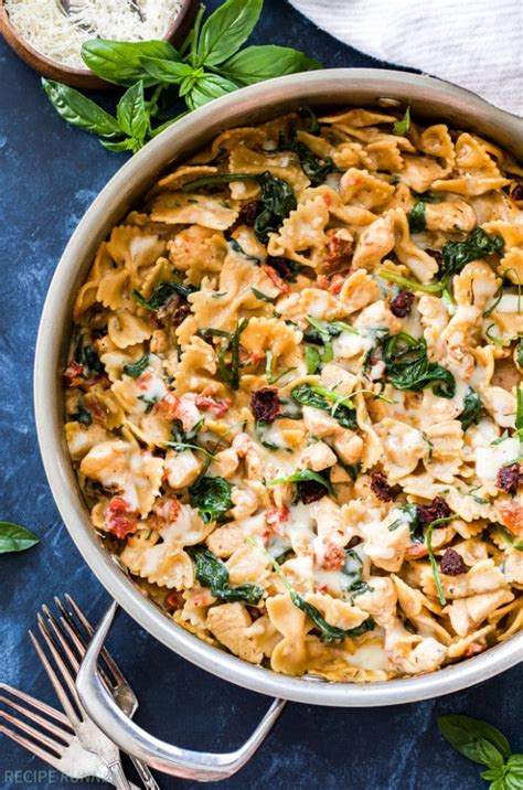 One Pot Creamy Sun Dried Tomato And Spinach Pasta With Chicken