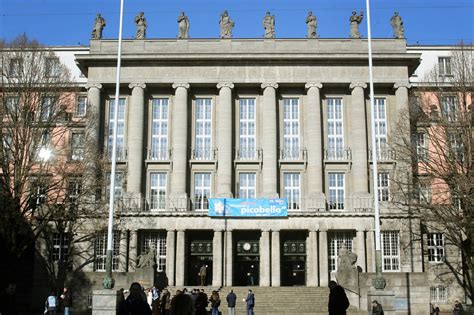 In nrw geht der lockdown bis mindestens zum 7. 7-Tage-Inzidenzwert 50 überschritten: Corona-Bremse zieht ...
