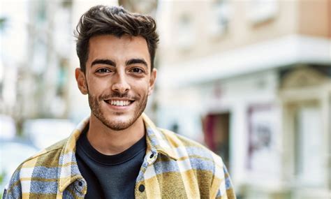 High- Quailty Dental Veneers in Tarzana, CA | Tarzana Smile Center