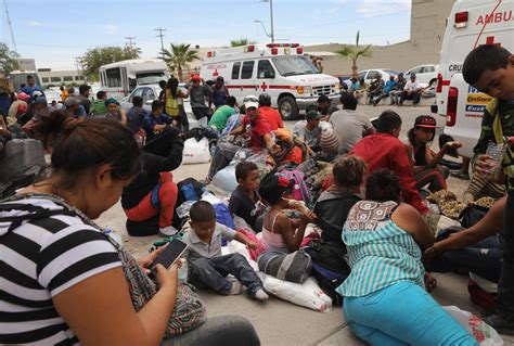 Which of the following statements reflects the uniqueness of immigration from mexico? Remnants of Mexico migrant caravan move closer to U.S ...