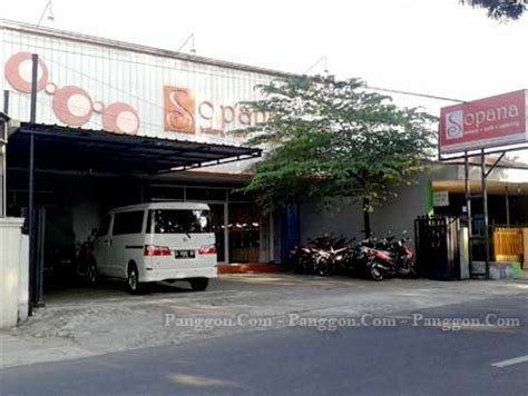 Lowongan kerja sebagai jaga toko jenjang smk di banyumas jawa tengah terbaru februari 2021. Alamat - Telepon - Toko Kue: Sopana - Purwokerto - Jawa ...