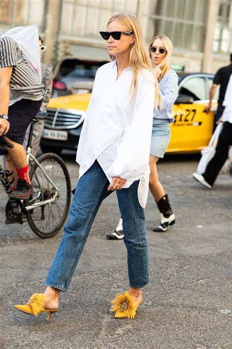 7 Easy Ways To Dress Up Your Jeans Street Style Looks Denim Street Style Street Style Blog