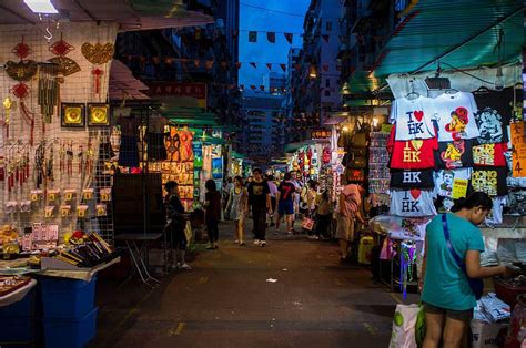 Temple Street Night Market Hong Kong Timings Food