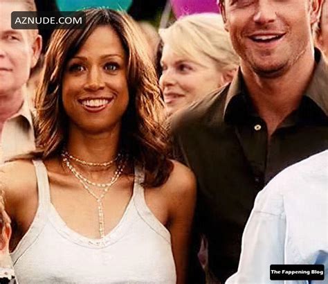 Stacey Dash Nude And Sexy Collection In A Crowd Next To Tracey Ullman White Tanktop With No Bra