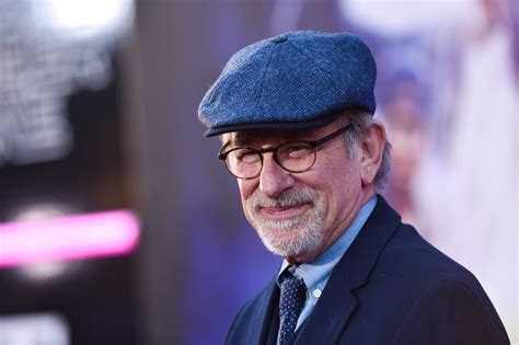 Filmmaker steven spielberg and his colleagues discuss the classic movies that made him famous, including. Steven Spielberg's "Masters of the Air" is Coming to Apple ...