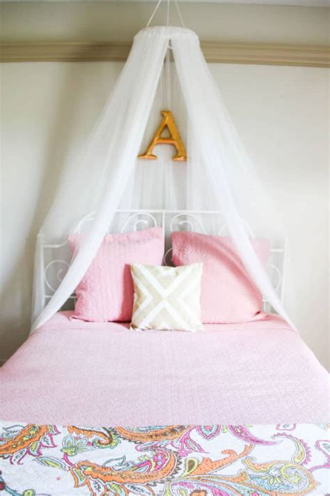 Purchasing a bed canopy can relate to the problems of size, color and budget. Romantic DIY Bed Canopies (on a Budget!) • The Budget Decorator