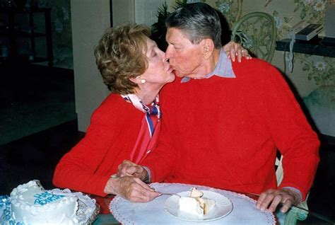 Ronald Reagan Kissing With His Wife Nancy Reagan When Celebrating His 89th Birthday 2002