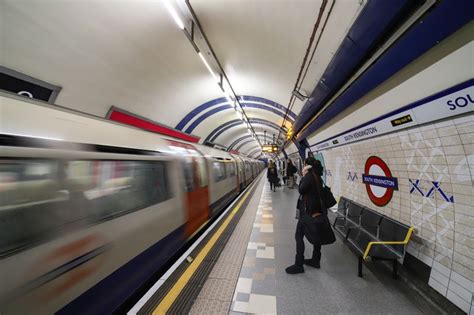 London Underground Commuters Breathing In Dangerous Metal Particles As