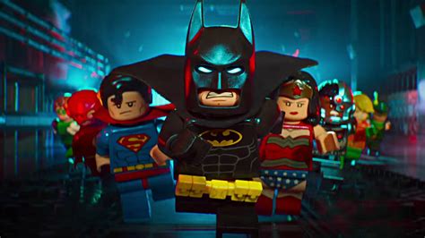 The riddler plays a deadly game of cat and mouse with batman and commissioner gordon in gotham city. Lego Batman Movie: First images of Joker and Robin