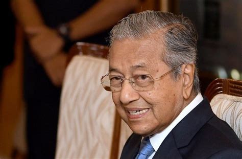 Born 10 july 1925) is a malaysian politician who was the fourth prime minister of malaysia. RM2.6 bilion sumbangan: Najib boleh kata apa sahaja - Tun ...