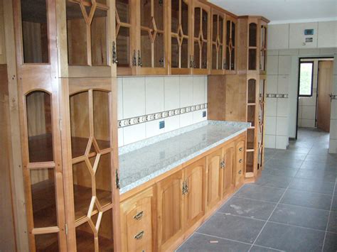 La web del bricolaje, aquí encontrarás todas las tareas de bricolaje y los briconsejos de bricomanía, y consejos útiles sobre materiales y herramientas. Muebles de Cocina - MADELCO