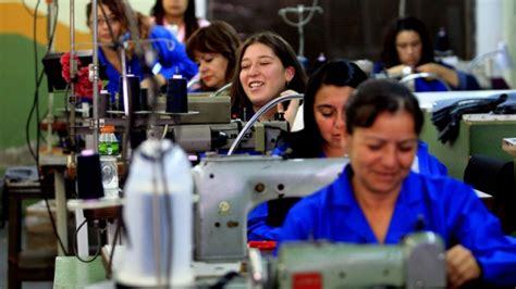 Feria Empleo Mujer Ofrece 12 Mil Puestos De Trabajo Tele 13
