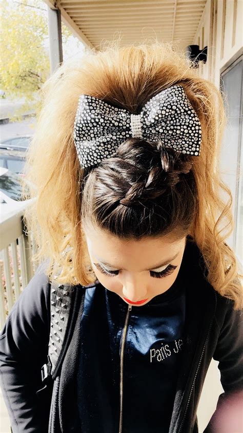 9 Beautiful Cheerleading Hairstyles With Box Braids