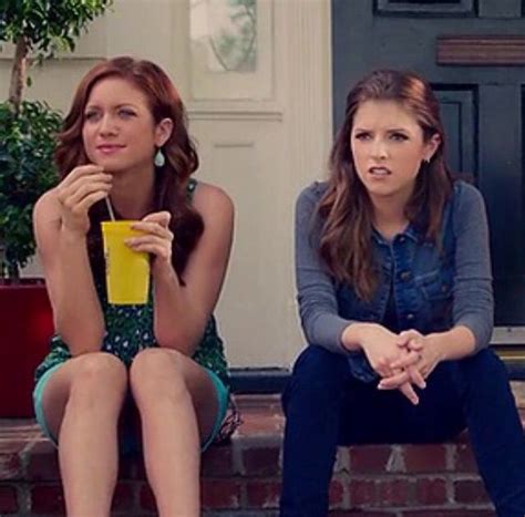 Chloe And Beca Pitch Perfect 2 ️ Yellow Cup Pitch Perfect Chloe