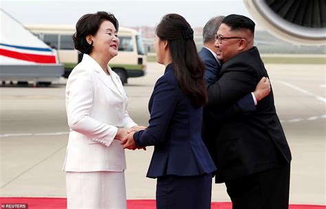 Kim Jong Un Welcomes The South Korean President And His Wife To
