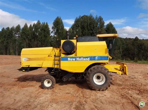 Colheitadeira New holland Tc 5070 2013 à venda | Tratores e Colheitadeiras