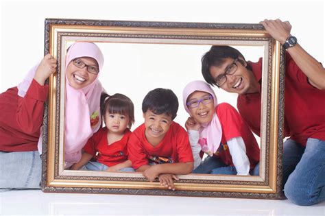 Maybe you would like to learn more about one of these? Foto Keluarga